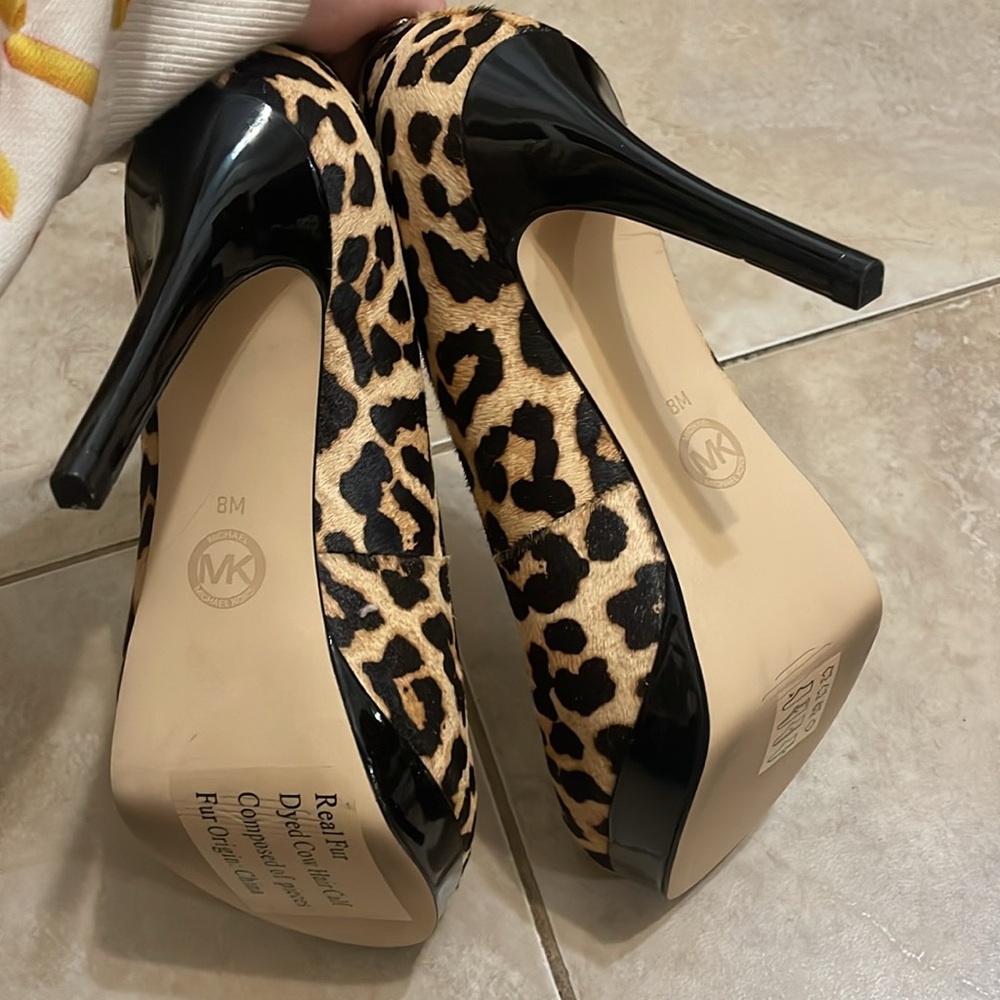 Michael Kory’s cheetah pumps - Picture 4 of 4